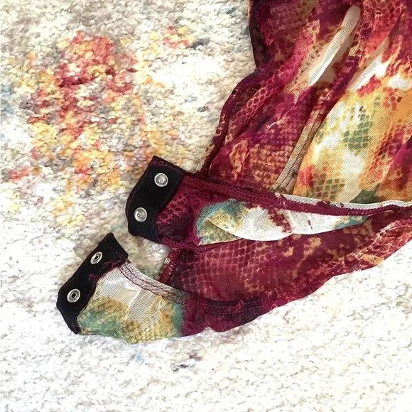 ♠️ Halter Style Bodysuit ♠️ - Picture 8 of 10